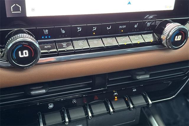 2023 GMC Canyon Vehicle Photo in ELK GROVE, CA 95757-8703