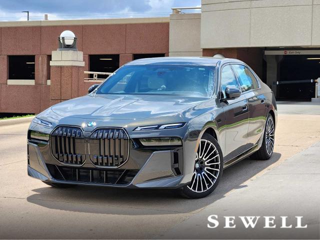 2025 BMW 740i Vehicle Photo in PLANO, TX 75024