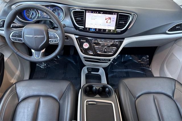 2023 Chrysler Pacifica Vehicle Photo in ELK GROVE, CA 95757-8703
