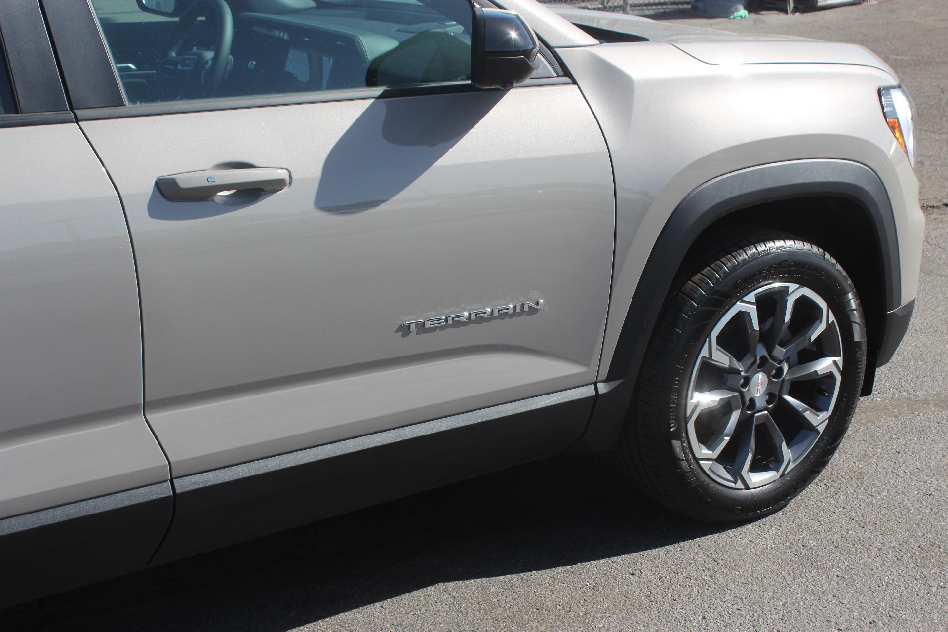 2026 GMC Terrain Vehicle Photo in AURORA, CO 80012-4011
