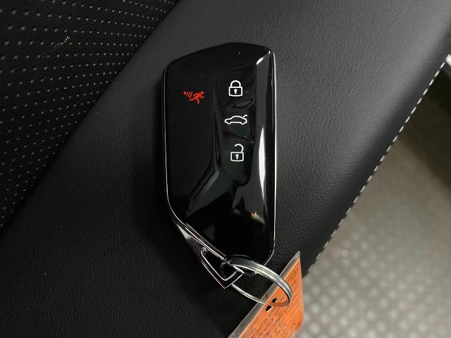 2025 Volkswagen Atlas Vehicle Photo in Appleton, WI 54913