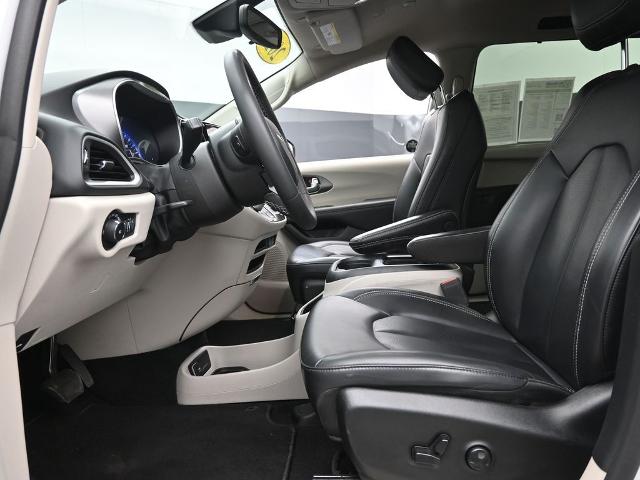 2023 Chrysler Pacifica Vehicle Photo in Cedar Rapids, IA 52402