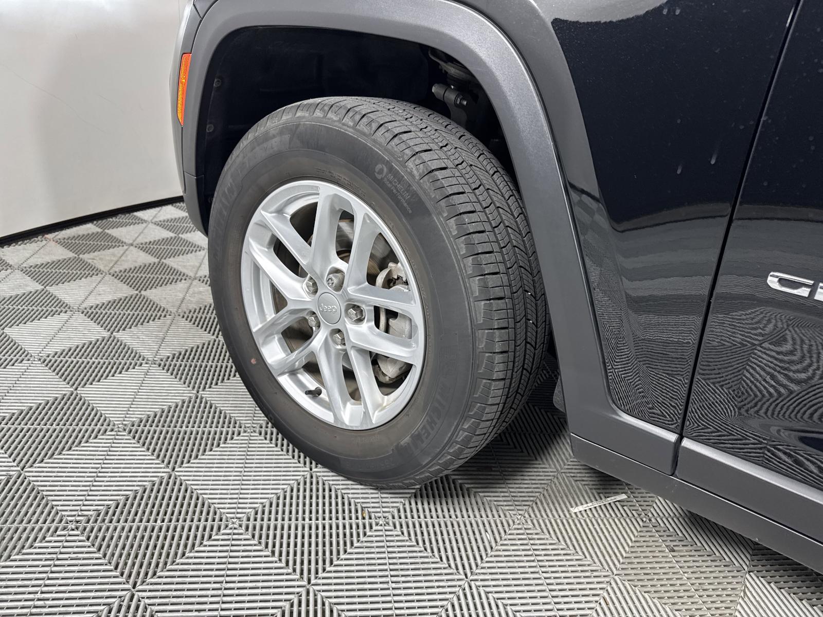 2024 Jeep Grand Cherokee Vehicle Photo in GEORGETOWN, TX 78626-7508
