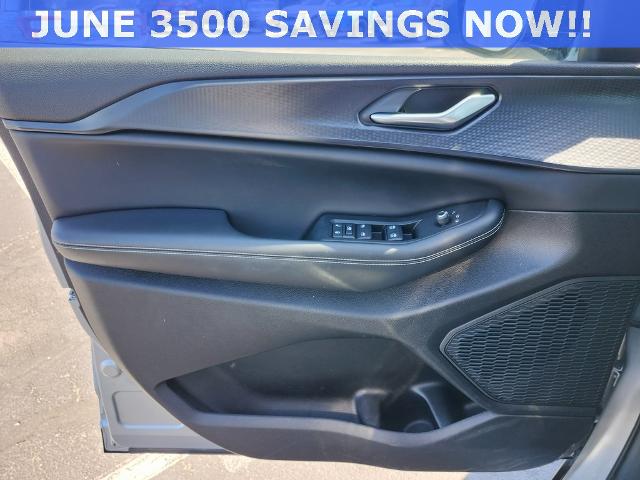 2023 Jeep Grand Cherokee L Vehicle Photo in GREEN BAY, WI 54304-5303