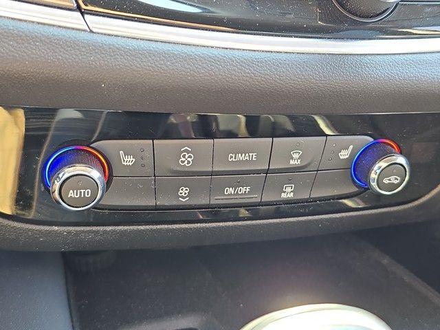 2021 Buick Enclave Vehicle Photo in Pleasant Hills, PA 15236