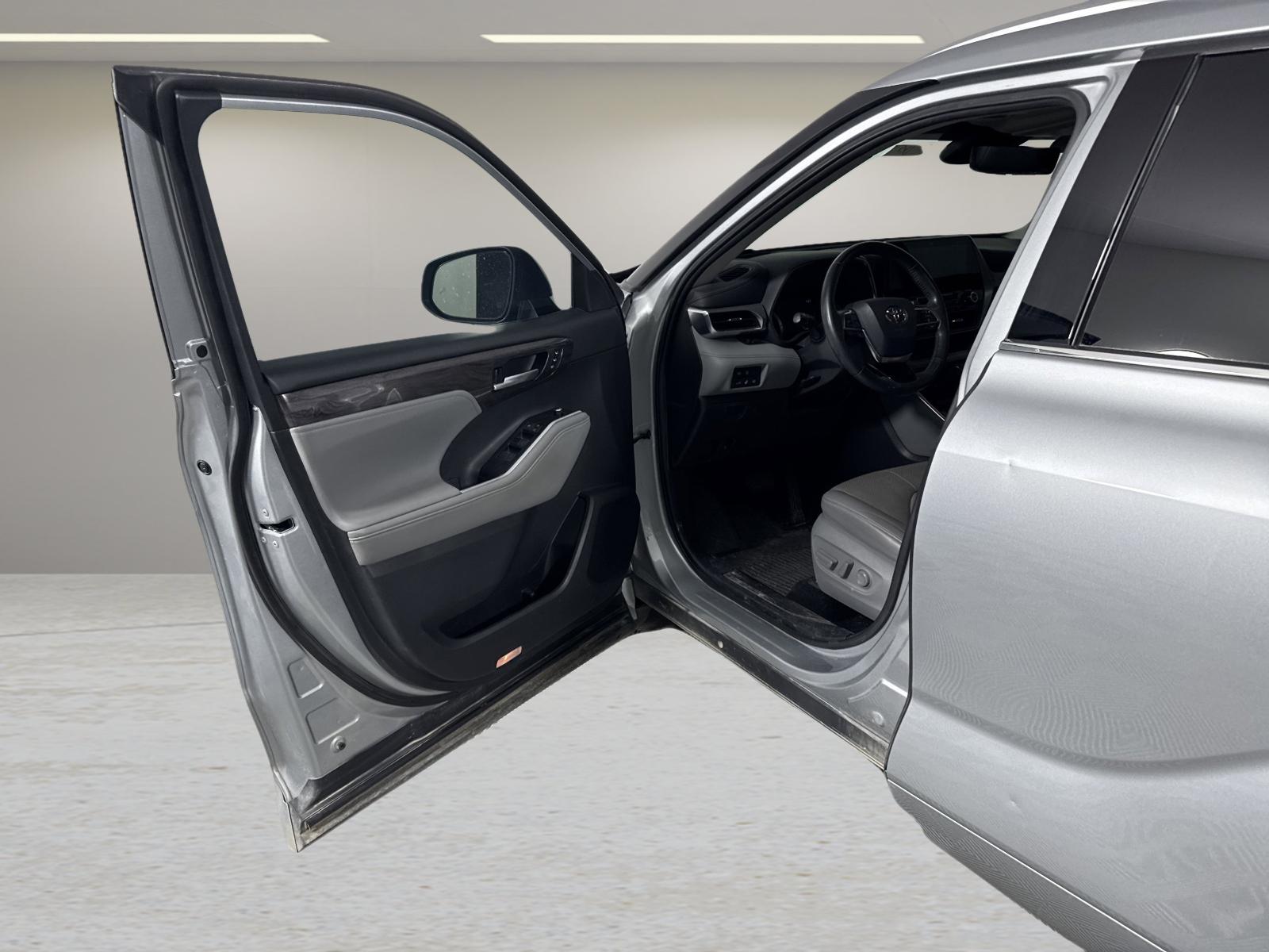 2021 Toyota Highlander Vehicle Photo in Georgetown, TX 78626