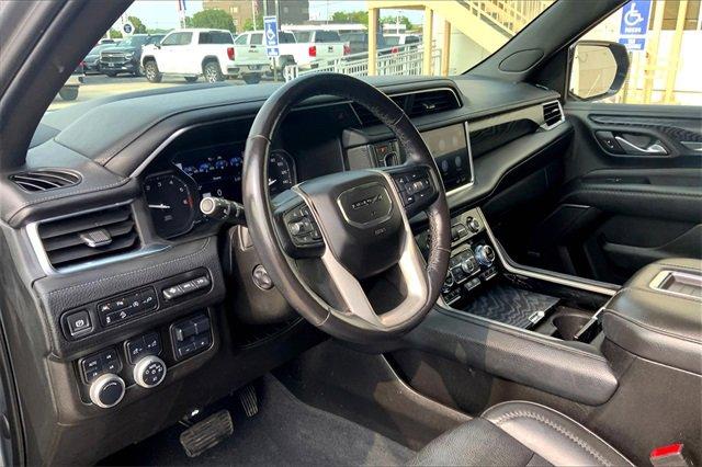 2021 GMC Yukon Vehicle Photo in TOPEKA, KS 66609-0000