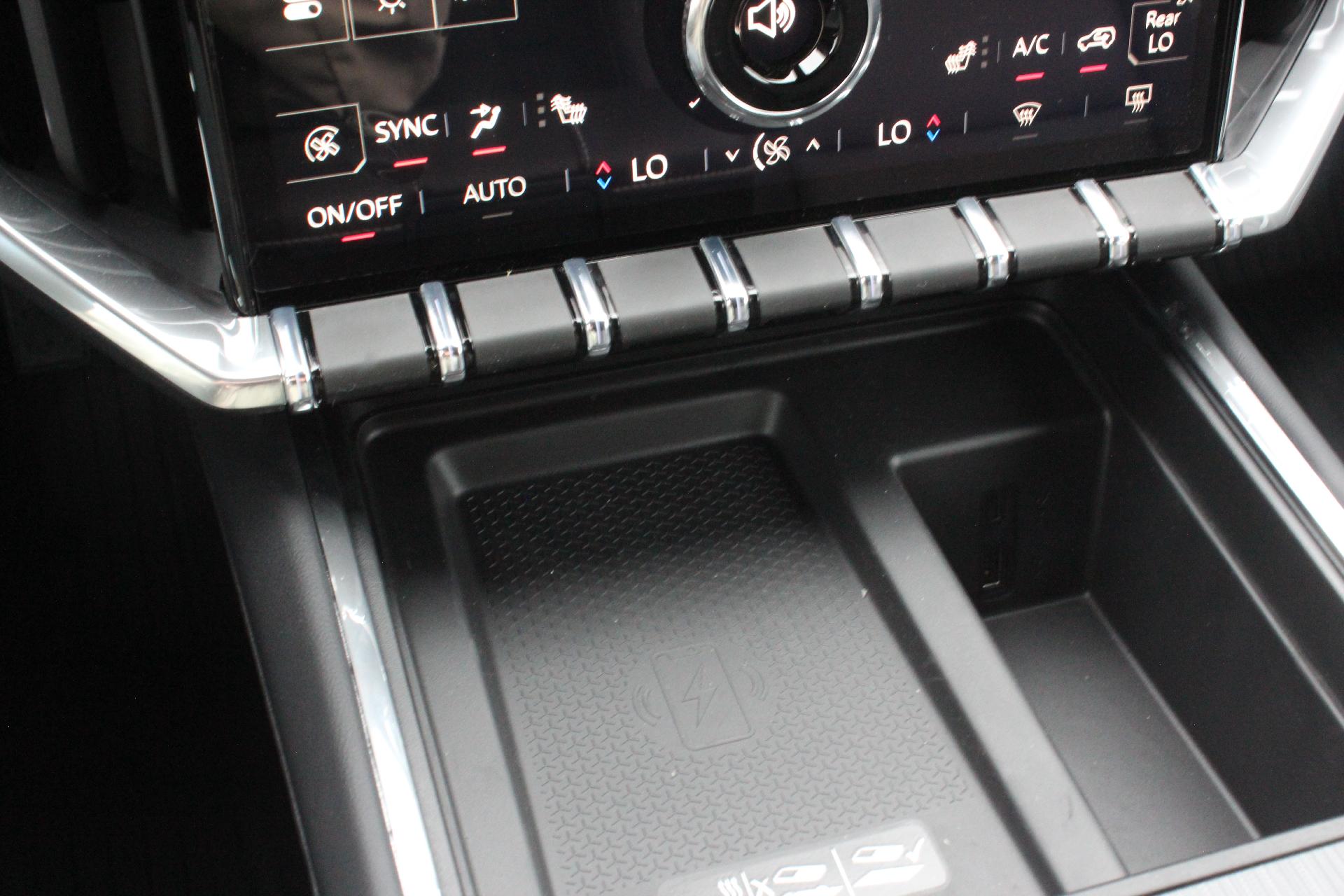 2025 GMC Acadia Vehicle Photo in AURORA, CO 80012-4011