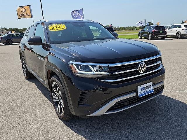 2023 Volkswagen Atlas Cross Sport Vehicle Photo in EASTLAND, TX 76448-3020