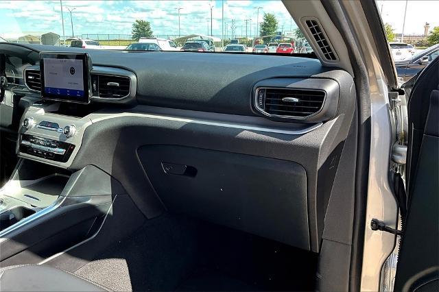 2024 Ford Explorer Vehicle Photo in Grapevine, TX 76051