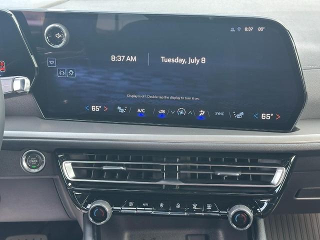 2025 Chevrolet Traverse Vehicle Photo in COLUMBIA, MO 65203-3903