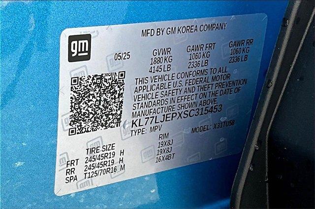 2025 Chevrolet Trax Vehicle Photo in TOPEKA, KS 66609-0000