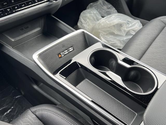 2025 Chevrolet Equinox Vehicle Photo in GARDNER, MA 01440-3110