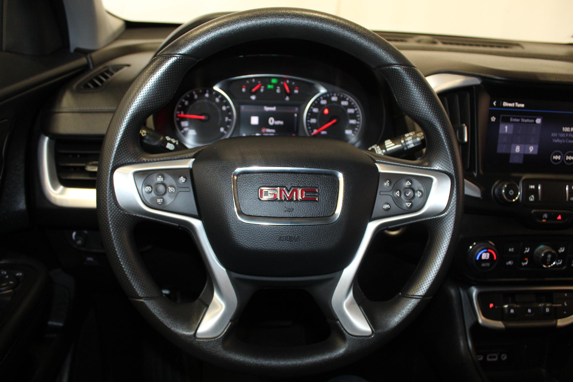 2024 GMC Terrain Vehicle Photo in NORTHAMPTON, MA 01060-1120