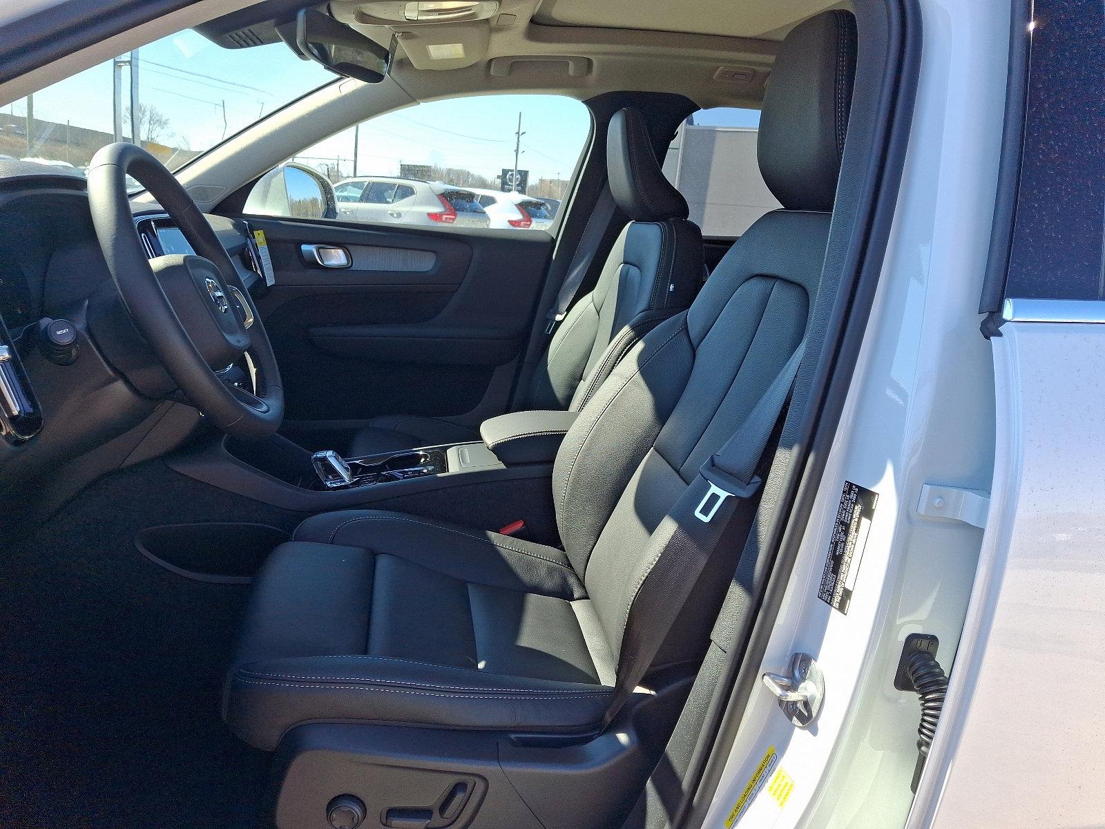 2025 Volvo XC40 Vehicle Photo in Trevose, PA 19053