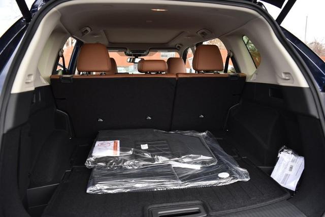 2025 Nissan Rogue Vehicle Photo in Ballwin, MO 63011