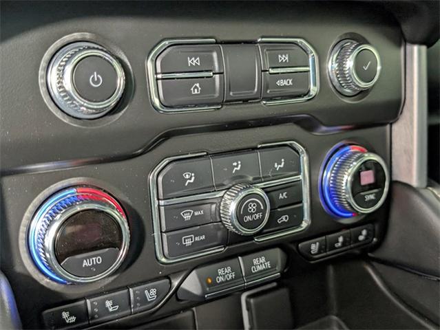 2022 GMC Yukon XL Vehicle Photo in ENGLEWOOD, CO 80113-6708