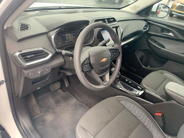 2022 Chevrolet Trailblazer Vehicle Photo in MOON TOWNSHIP, PA 15108-2571