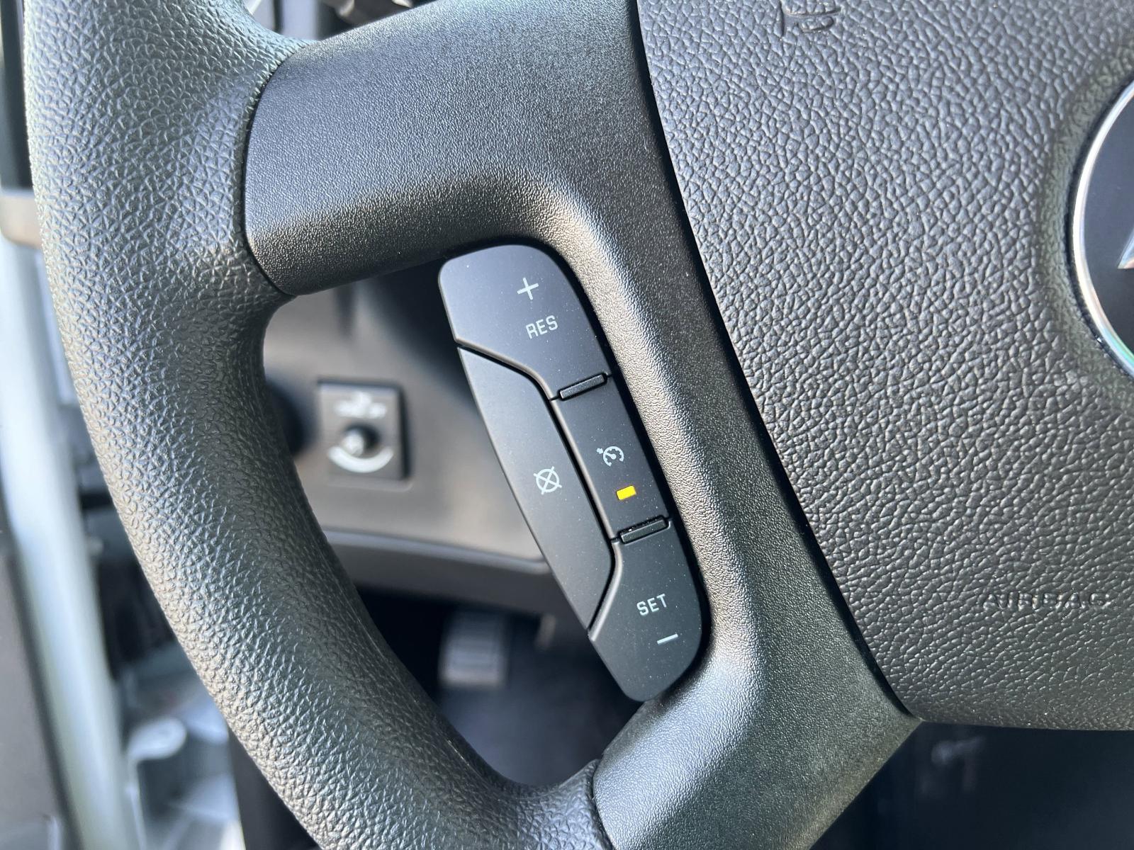 2025 Chevrolet Express Cargo 2500 Vehicle Photo in GEORGETOWN, TX 78626-7508