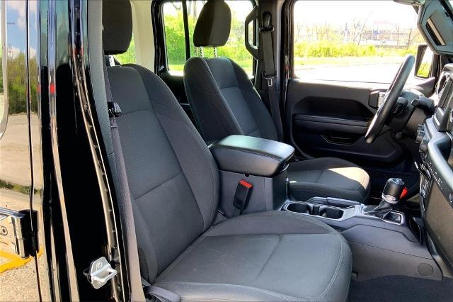 2023 Jeep Wrangler Vehicle Photo in Kansas City, MO 64114