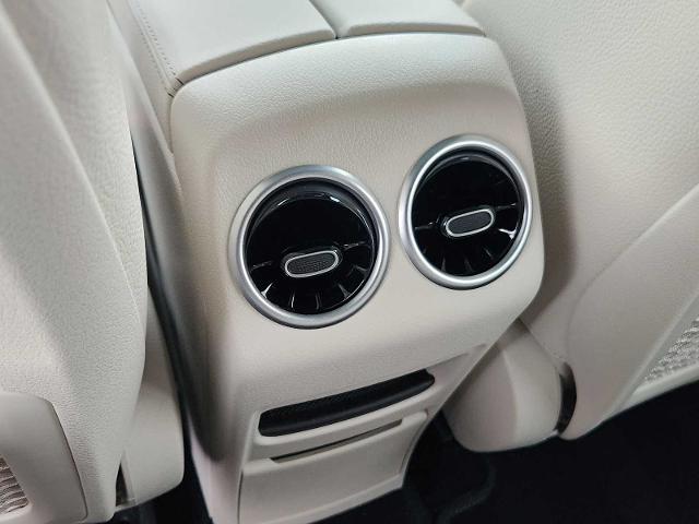 2025 Mercedes-Benz GLB Vehicle Photo in HOUSTON, TX 77079