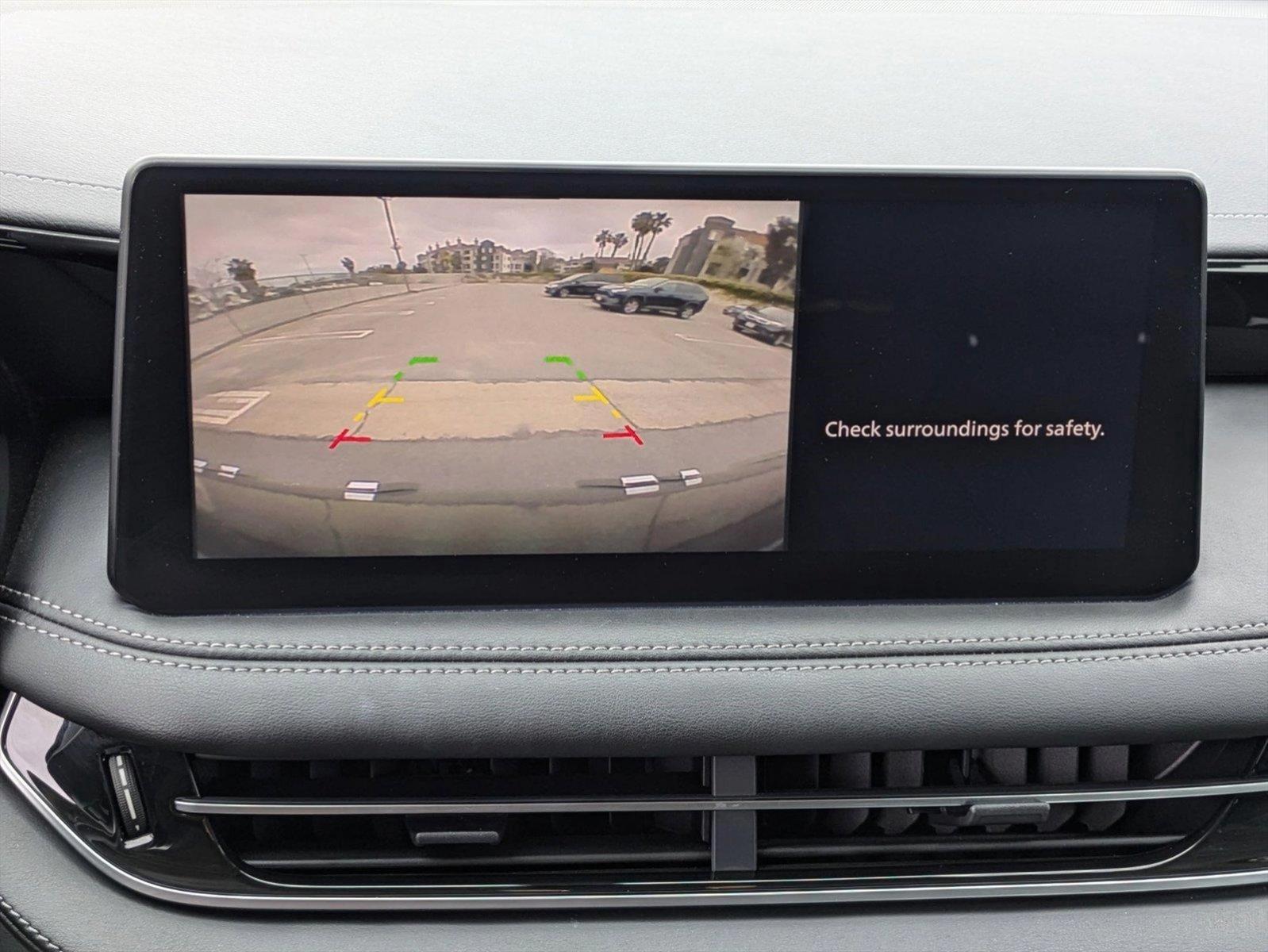 2025 INFINITI QX60 Vehicle Photo in Valencia, CA 91355-1794