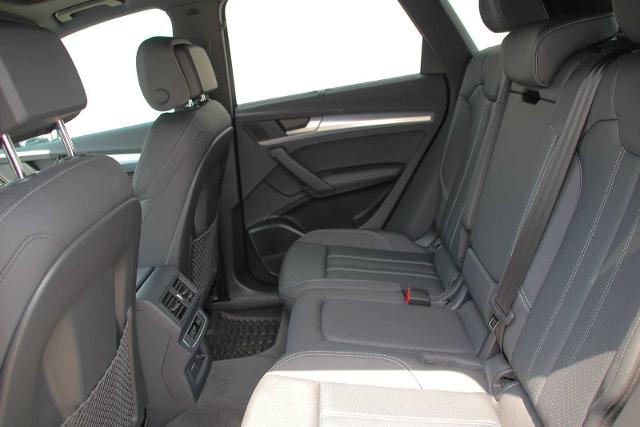 2024 Audi Q5 Vehicle Photo in SUGAR LAND, TX 77478