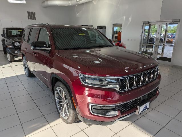 2025 Jeep Wagoneer Vehicle Photo in Oshkosh, WI 54901
