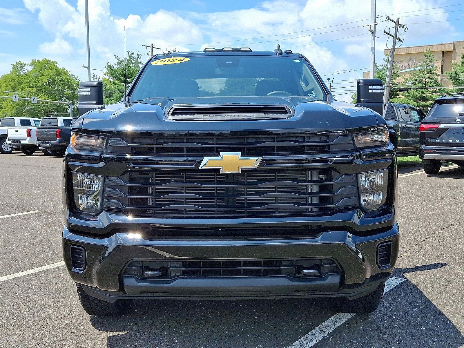 2024 Chevrolet Silverado 2500 HD Vehicle Photo in Trevose, PA 19053