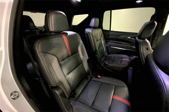 2024 Chevrolet Traverse Vehicle Photo in KANSAS CITY, MO 64114-4502