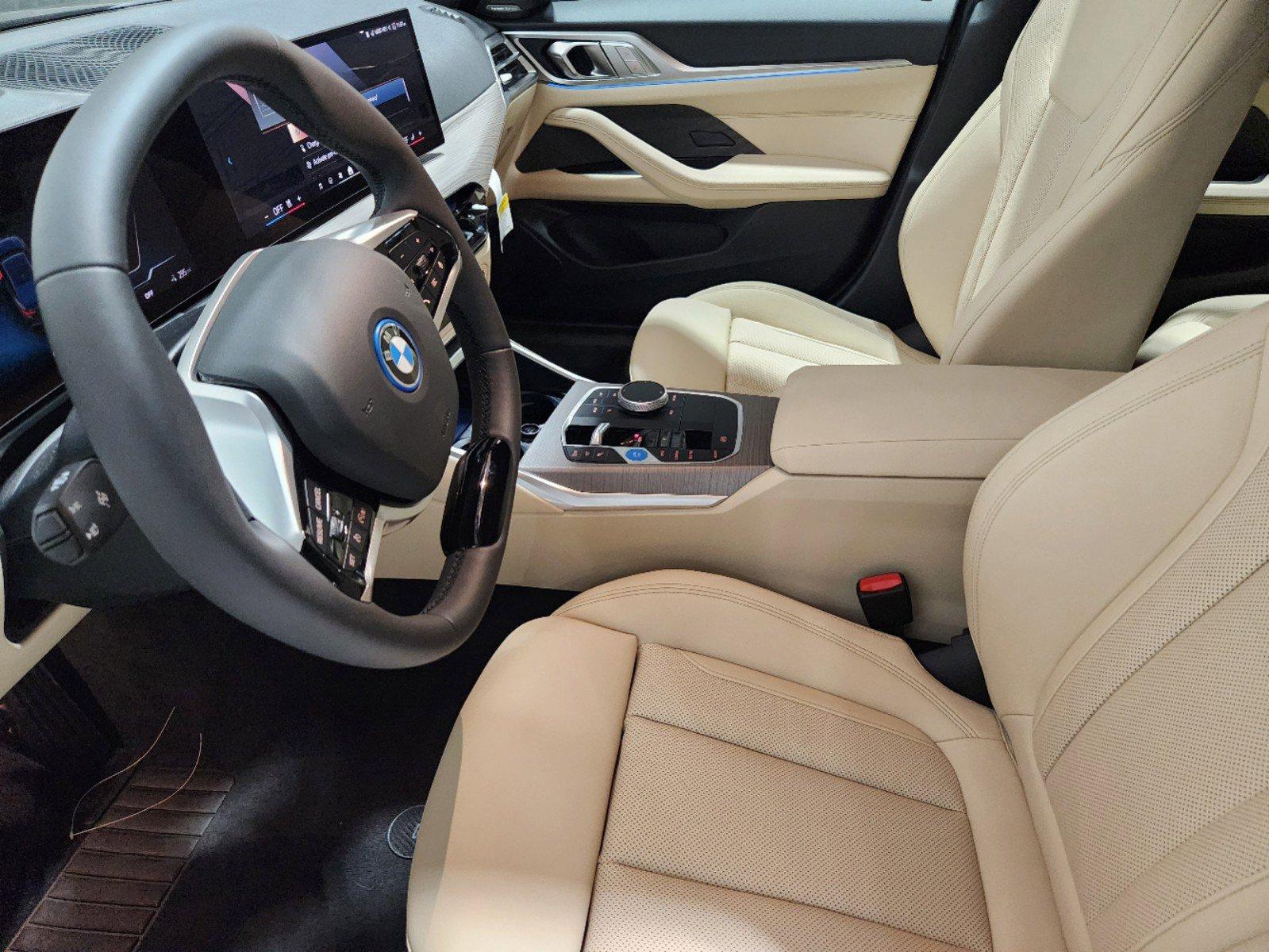 2025 BMW i4 Vehicle Photo in GRAPEVINE, TX 76051