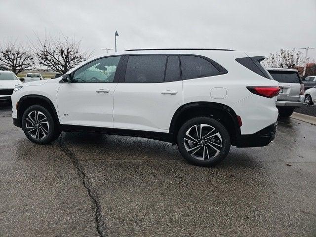 2025 Buick Enclave Vehicle Photo in Fishers, IN 46038