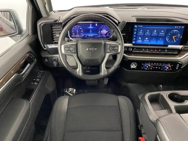 2022 Chevrolet Silverado 1500 Vehicle Photo in BROCKTON, MA 02301-7113