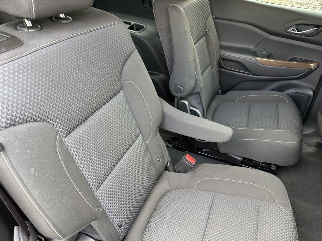 2023 GMC Acadia Vehicle Photo in MEDINA, OH 44256-9631
