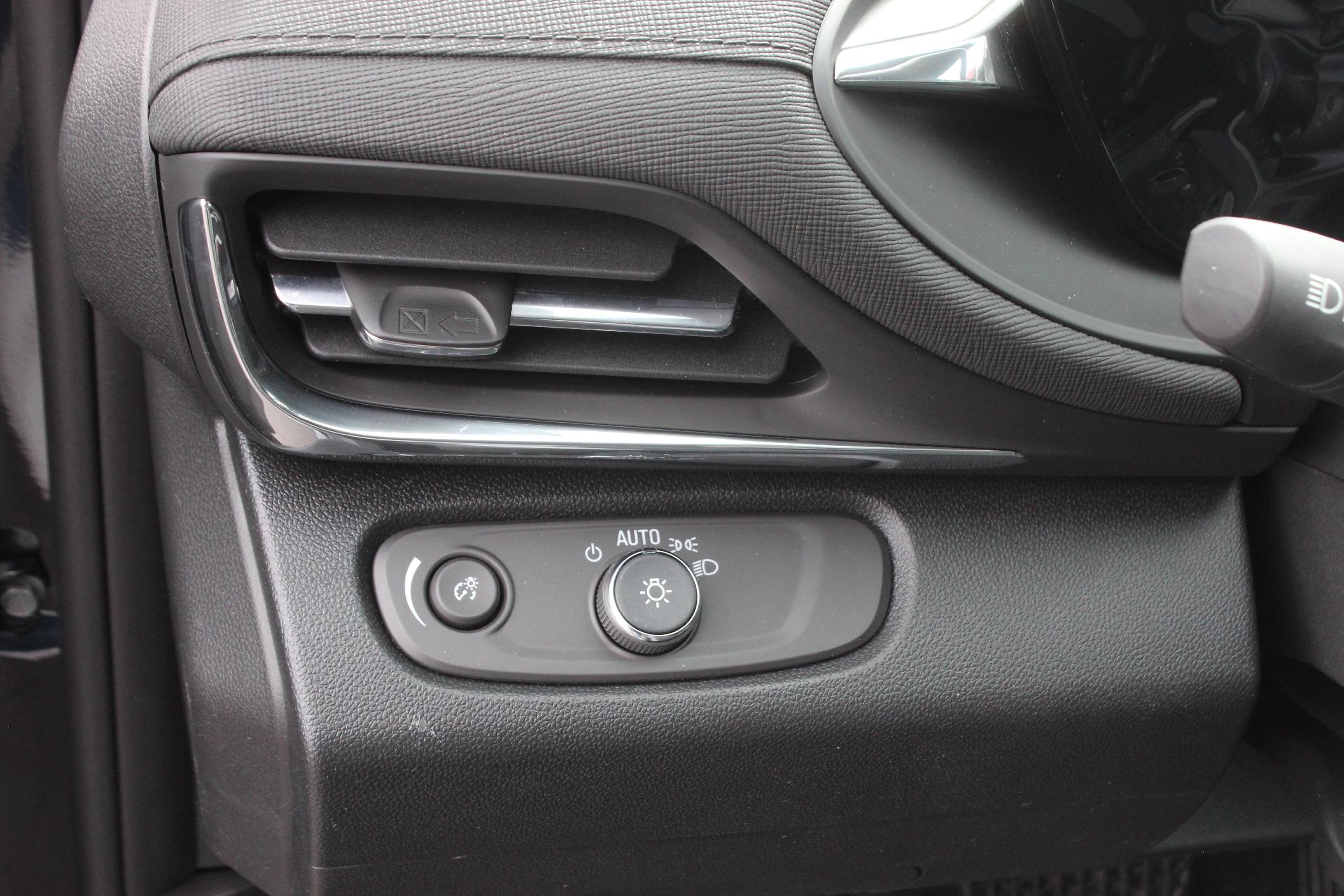 2025 Buick Envista Vehicle Photo in AURORA, CO 80012-4011
