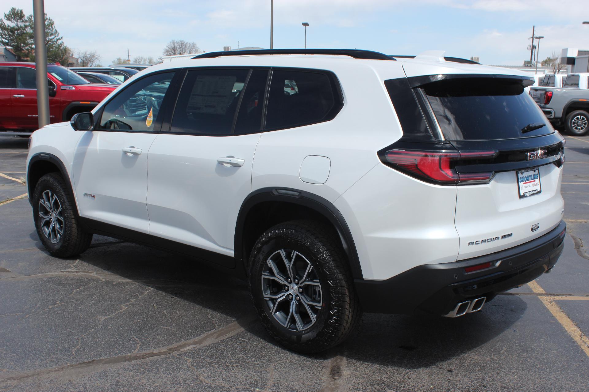 2025 GMC Acadia Vehicle Photo in AURORA, CO 80012-4011