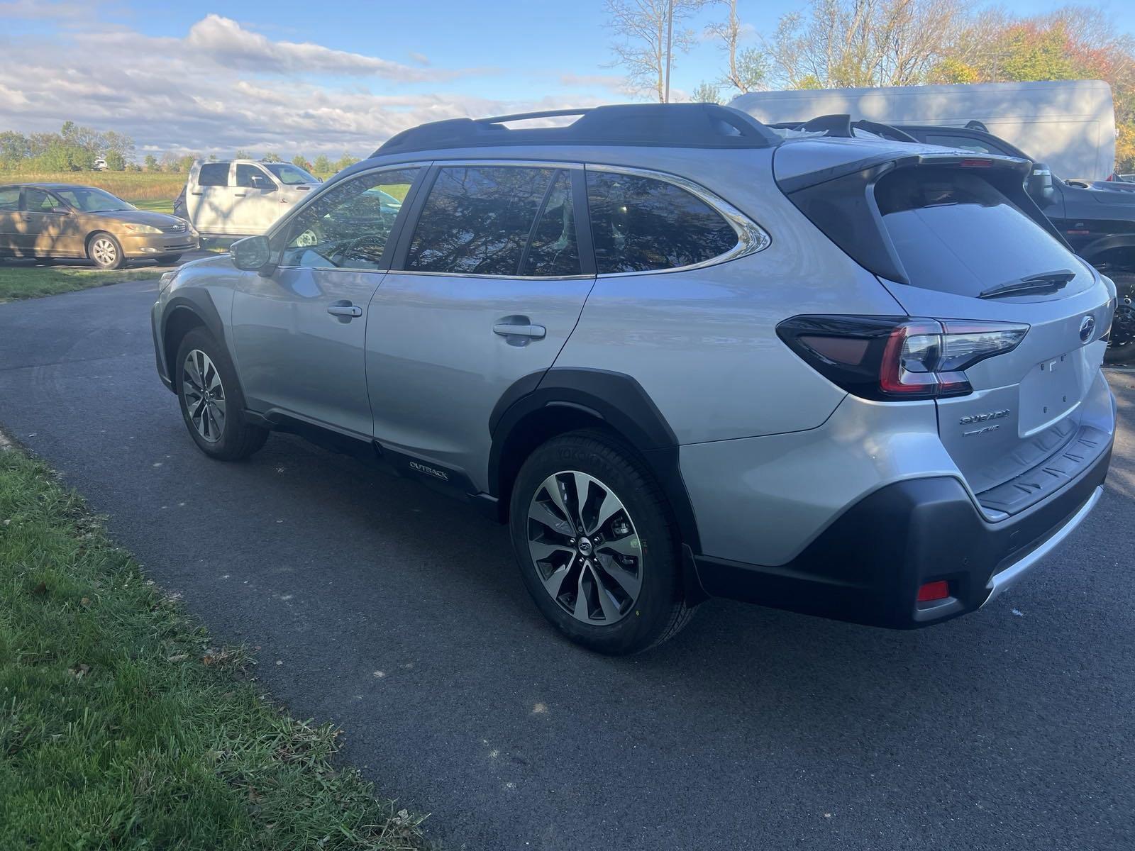 2025 Subaru Outback Vehicle Photo in Mechanicsburg, PA 17050