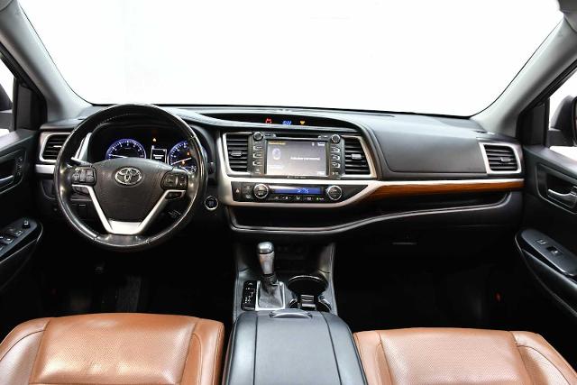 2018 Toyota Highlander Vehicle Photo in DALLAS, TX 75235