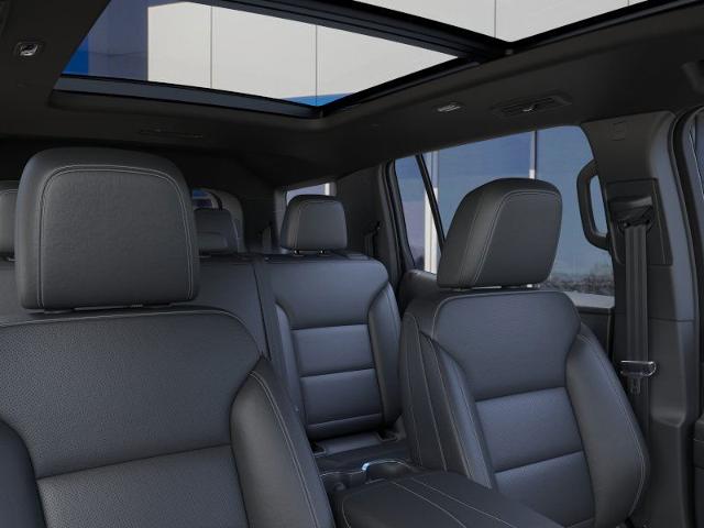 2025 Chevrolet Traverse Vehicle Photo in DANBURY, CT 06810-5034