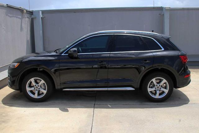 2024 Audi Q5 Vehicle Photo in SUGAR LAND, TX 77478