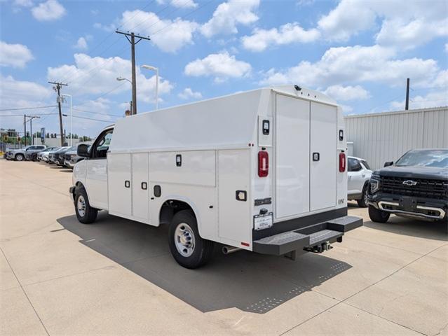 2024 Chevrolet Express Commercial Cutaway Vehicle Photo in ENGLEWOOD, CO 80113-6708