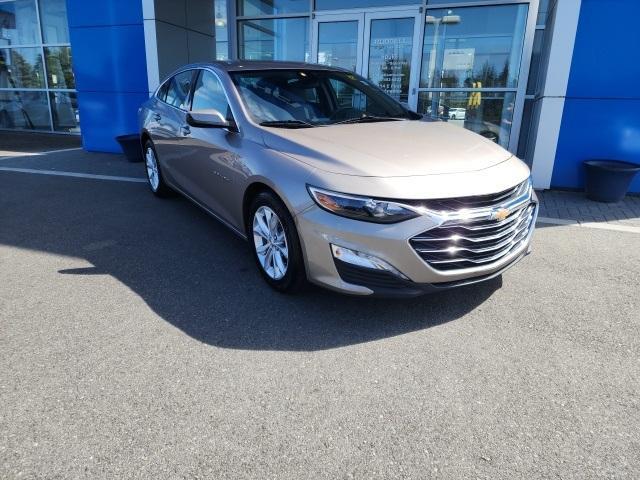 Used 2022 Chevrolet Malibu 1LT with VIN 1G1ZD5ST5NF111818 for sale in Port Angeles, WA