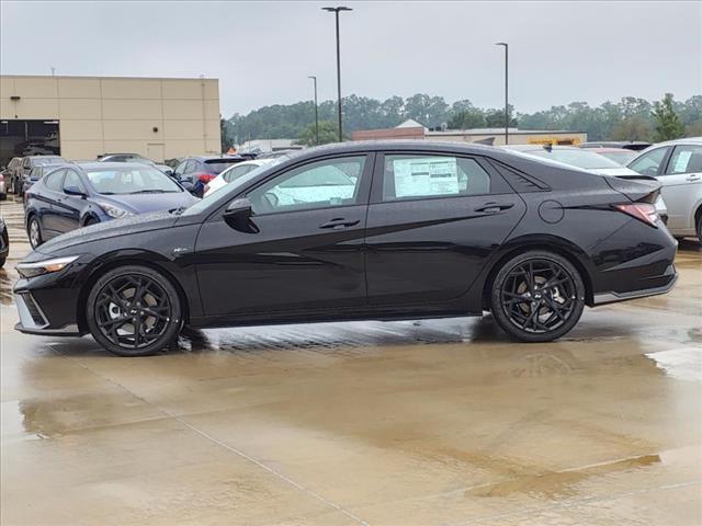 2024 Hyundai ELANTRA Vehicle Photo in Peoria, IL 61615