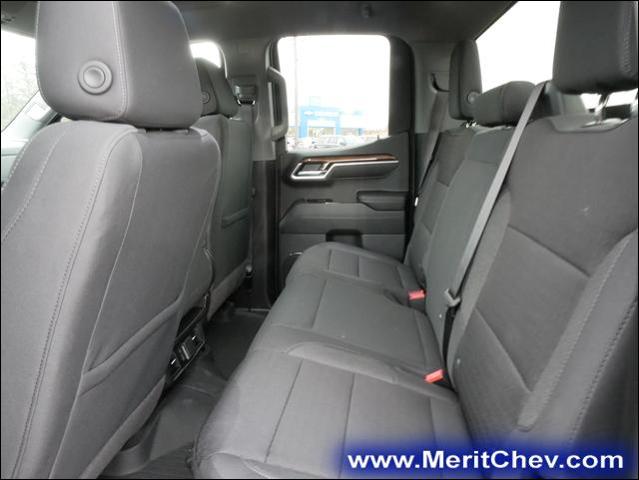 2025 Chevrolet Silverado 1500 Vehicle Photo in MAPLEWOOD, MN 55119-4794