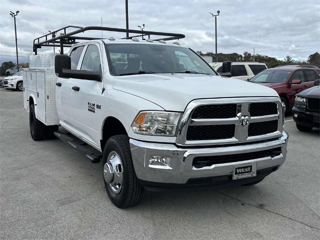 2018 Ram 3500 Chassis Cab Vehicle Photo in ALCOA, TN 37701-3235