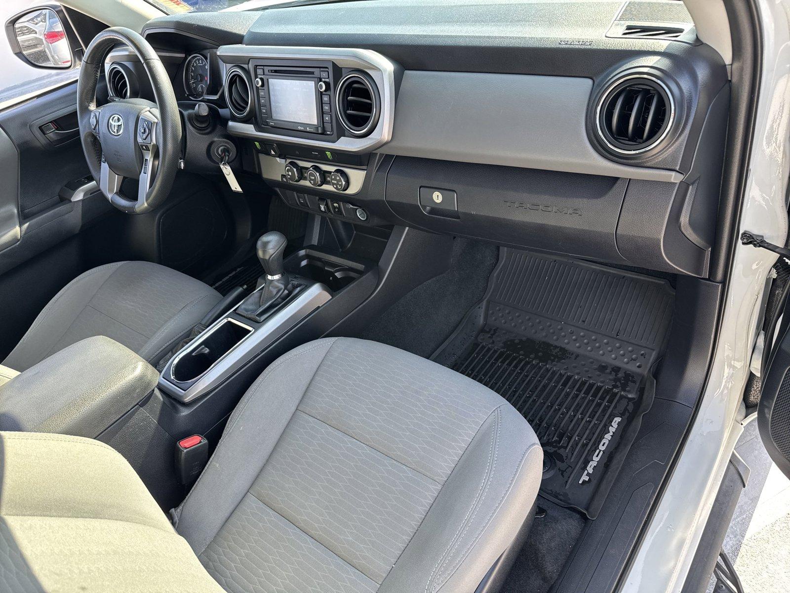 2019 Toyota Tacoma 2WD Vehicle Photo in Ft. Myers, FL 33907