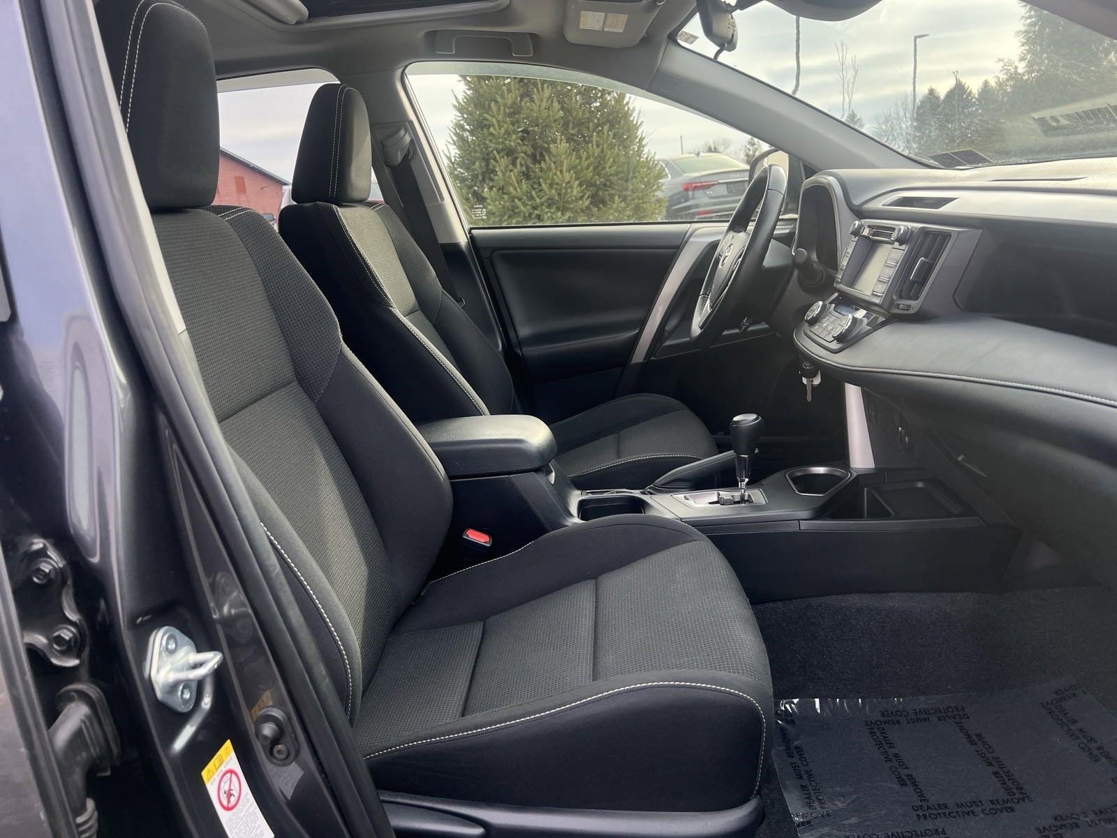 2017 Toyota RAV4 Vehicle Photo in Mechanicsburg, PA 17050-1707