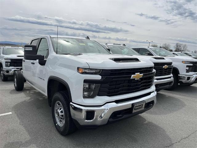 2024 Chevrolet Silverado 2500 HD Vehicle Photo in ALCOA, TN 37701-3235