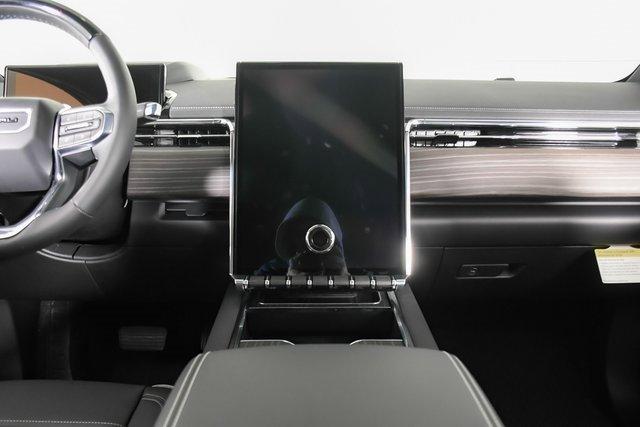 2025 GMC Sierra EV Vehicle Photo in PUYALLUP, WA 98371-4149