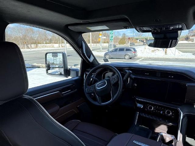 2025 GMC Sierra 3500HD Vehicle Photo in CHICOPEE, MA 01020-5001